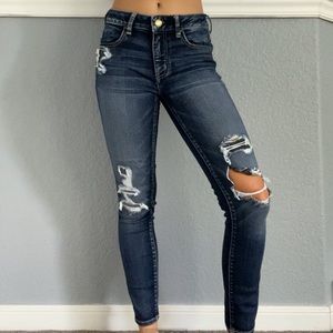 AMERICAN EAGLE SKINNY JEANS